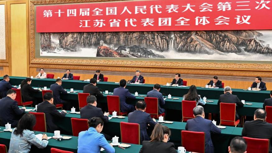 兩會第一觀察·瞬間丨圍坐共商家國事，上下同心向未來